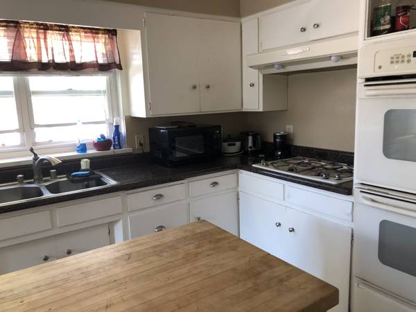 $950 / 2400ft2 - Single Room for share in a house near San Jose State (san jose downtown)63946804222851121