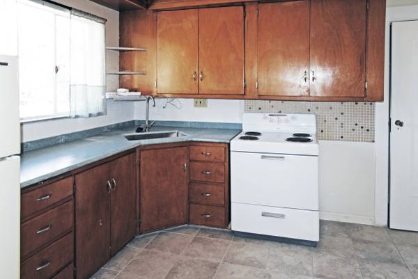 $2,400 / 1br - 850ft2 - Super location--Centrally located near Grand Ave @ Elwood (oakland lake merritt / grand)63946671477122121