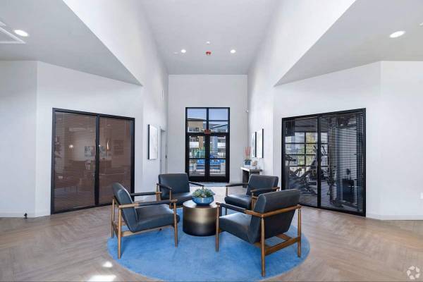 $1,814 / 4br - 1388ft2 - Washer/Dryer, Cable Ready, Patio/Balcony (205 Silver Lake Rd, Reno, NV)63992634249091120
