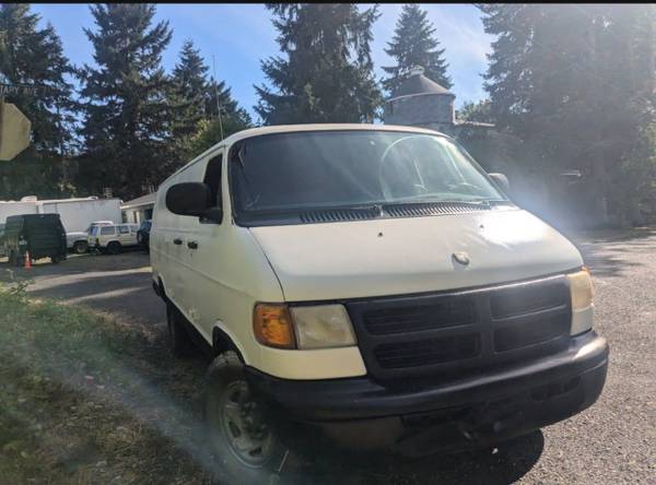 2000 Dodge Ram 3500! Reduced price! Must sell today!! - $4,995 (Tenino)63469908846851122
