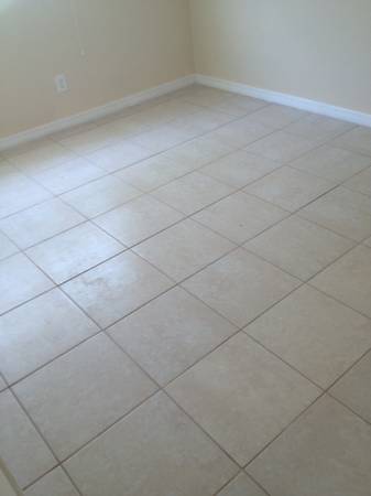 $1,500 / 2br - 750ft2 - Vero Beach - Bright, Open 2 bedroom (41st Avenue & 18th Street)63799908780929124