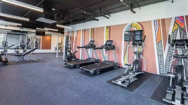 $1,450 / 1br - You and your pets will enjoy life at our community. Pet friendly! (Seattle)63944966179330122