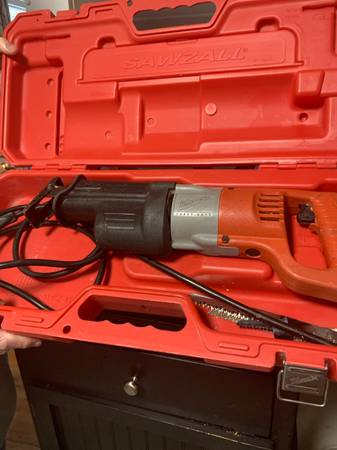 Sawzall Milwaukee 1
