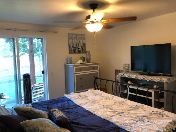 $1,399 / 2br - 950ft2 - First Floor with LVT flooring (Salem)63660429039617123