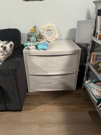 Filing cabinet (with key, Country white-painted) 1