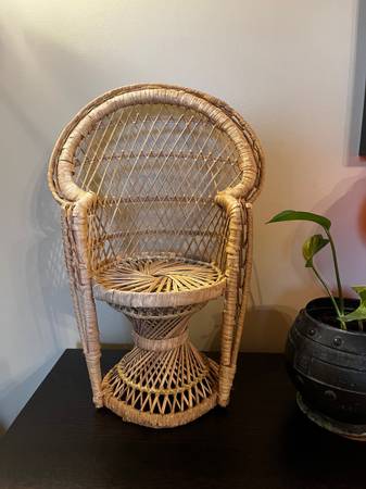 Vintage Wicker Rattan Peacock Chair Boho Plant Holder Stand 1