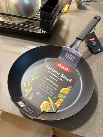 OXO Carbon Steel Skillet 1