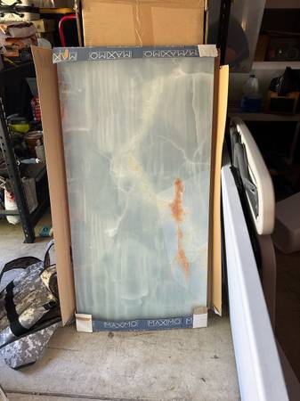 Maximo VITA BELLA POLISHED PORCELAIN TILE 1