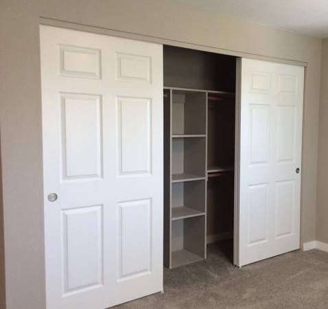 $1,555 / 2br - 878ft2 - Get Fit in Our Modern Exercise Studio (Delta Ponds/Valley River)63977274254595123