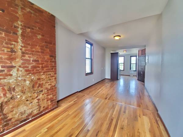 $2,595 Estudio de estilo loft con ladrillo visto | Norte de Bushwick - $2,595 (Bushwick)63788432446337120