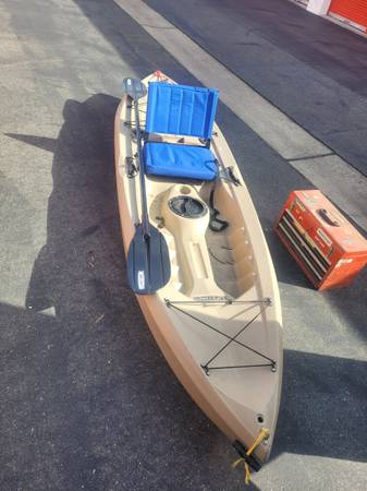 10' Kayak 1