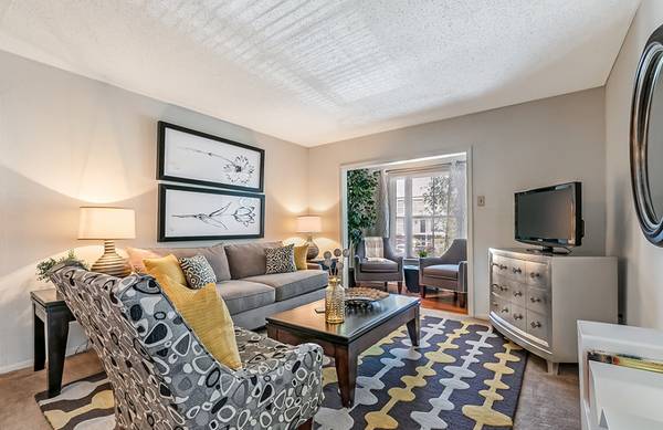 $1,195 / 2br - 968ft2 - 2 Bedroom Available! Don't Miss Out!63792041972611121