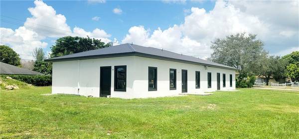 New Construction Multi-Family Naples Duplex 6 Bed, 4 Bath * Make Offer 1