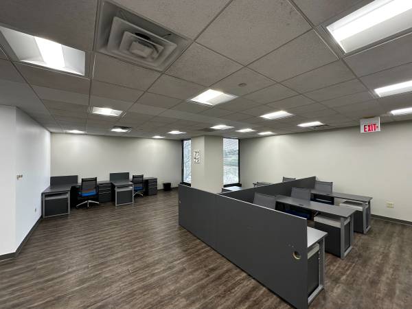 $120 Fácil y Económico Espacio de Coworking - ¡1er Mes GRATIS! (Lisle, Wheaton, Woodridge, Warrenville)63959877374851121