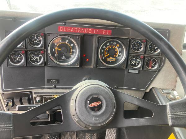 1995 Pierce Fire Engine - $1 (buffalo)63435754162305122