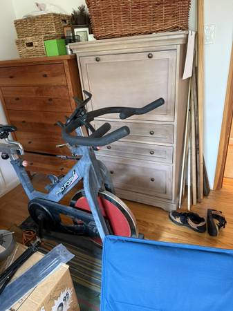 solid wood dresser 1