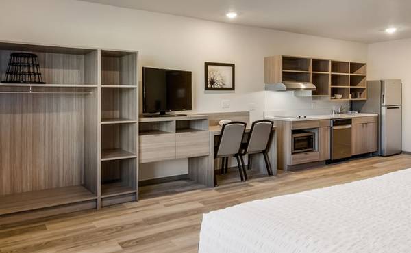$2,016 / 1br - Month-to-Month Flexibility - No Lease, No Deposit, No Long Commitment! (11329 Pacific Hwy SW, Lakewood, WA)63811636027393122