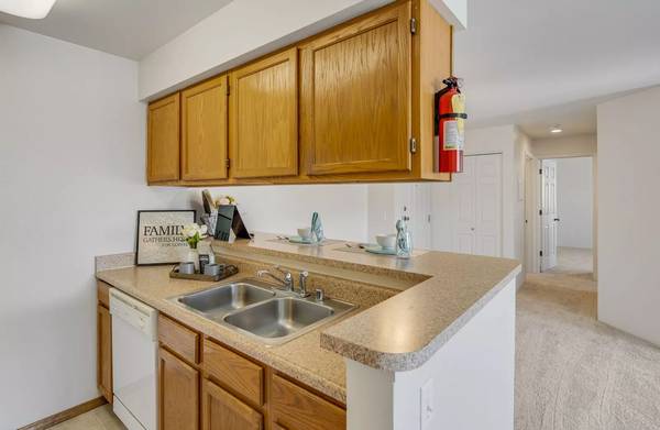 $1,630 / 2br - 640ft2 - Oh my! What a gorgeous place! See this 2 bed, 1 bath for yourself! (Anchorage - Minutes from Downtown)63991794180867120