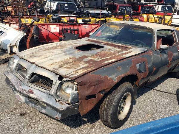 1976 Pontiac Trans Am - $2900 (York)63435709911299122