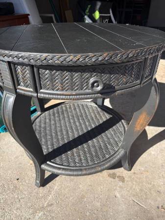 Round large end table dark rattan and wood has draw 1