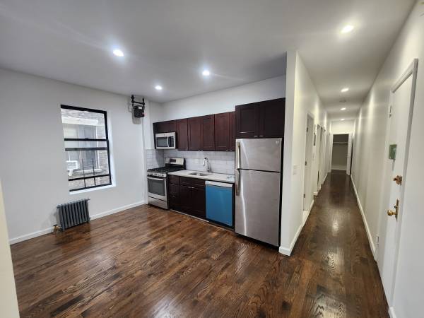 $1,150 Rooms in 4bed/2bath apartment at West 156th Street and Broadway-W/D (Inwood / Wash Hts)64033801326337120