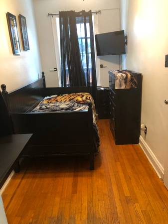 $1,375 / 3br - Hermoso apartamento para compartir en un Brownstone de 4 pisos (Hart & Nostrand)63854288318465124