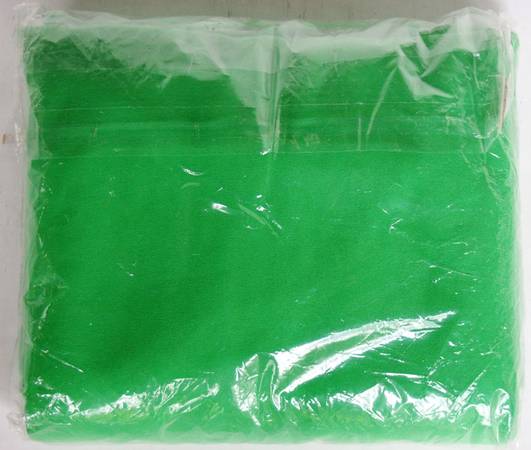 5 x 6’ Chroma-key green screen, brand new 1