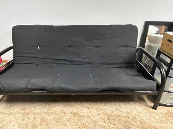 Black Futon 1