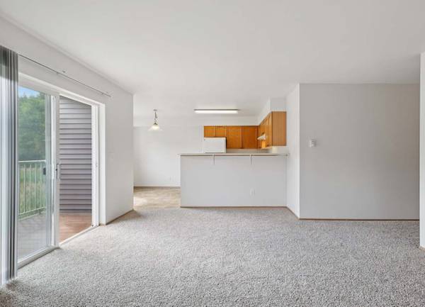 $1,943 / 2br - Armarios Espaciosos, Centro de Negocios, Sala Comunitaria (8510 212th St NE, Arlington, WA)63659499693699120