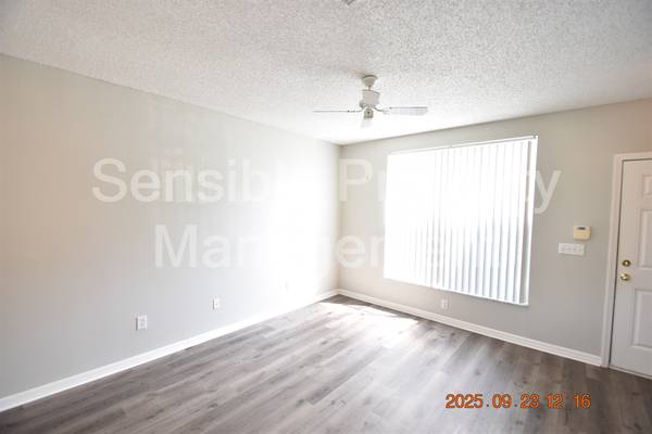 $1,775 / 2br - 1035ft2 - 6536 Osprey Lake Cir ~ Osprey Run, gated, pool, w/d included (Riverview)63991084468099124