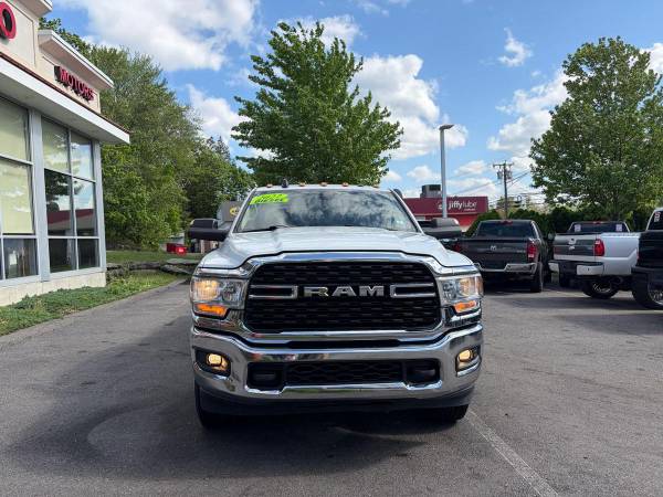 2022 RAM 3500 4X4 CREW - Photo 3