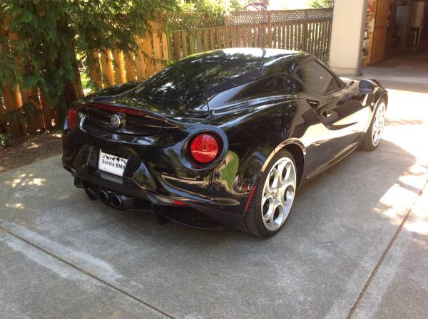 2017 Alfa Romeo 4C   Bajo kilometraje - $55,000 (Cedar Mill)63616123004163124