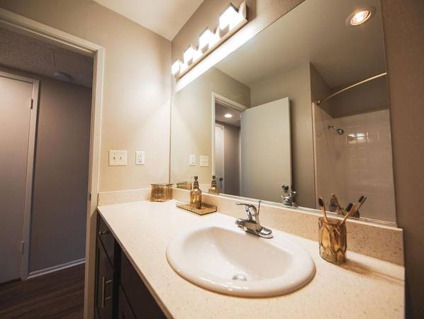 $3,995 / 3br - 1371ft2 - Up to FOUR WEEKS Free - A Must See - Fully Renovated (Westchester)63818727995139123