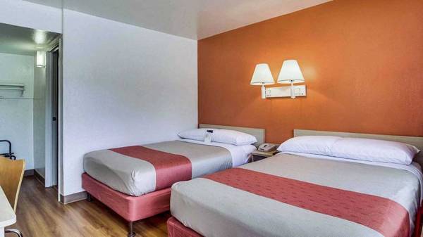 Weekly Extended Stays Free Premium Cable | Book Below ⬇️ 1