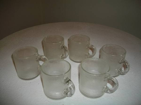FROSTED GLASS MUGS 1