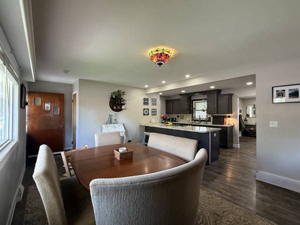 $385,000 / 4br - 1906ft2 - Updated 4-Bedroom Home With a Finished Basement (655 N 10th St, Lander, WY)63930640450562124
