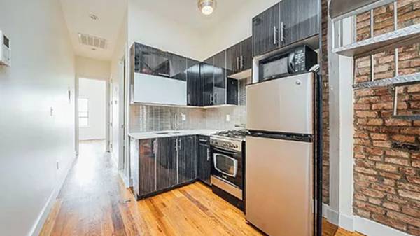 $3,495 / 2br - Amplio 1BR en Bushwick – Ladrillo visto, techos altos y lavavajillas (Bushwick)63689844179715120