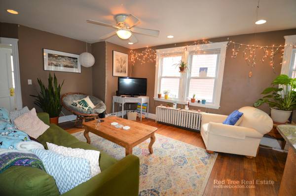 $4,400 / 4br - Huge 4 bed 2 bath near BU with laundry in unit, parking avail!! (Allston)63802096984579121