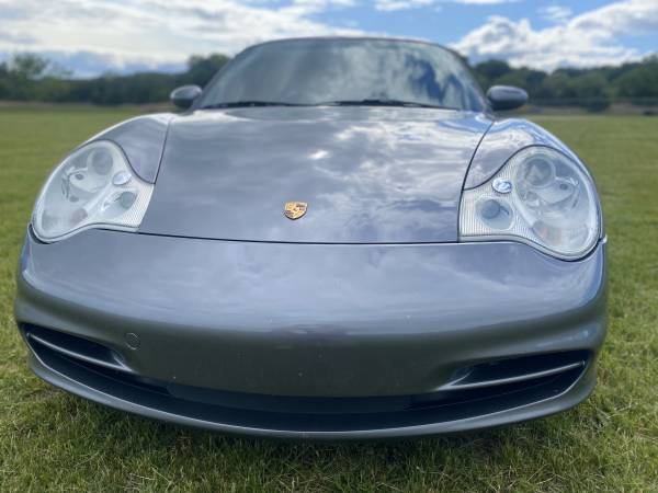 Porsche 911 Carrera Coupé de 6 velocidades del 2002 - $31,000 (Essex)63470891776257123