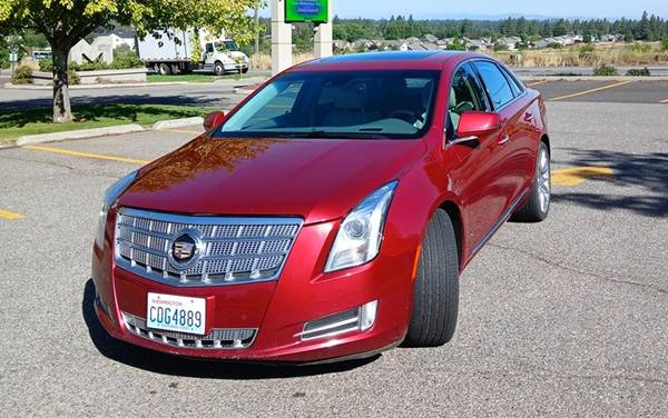 PLATINUM 2013 Cadillac XTS 1