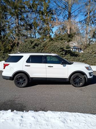 Ford explorer 1