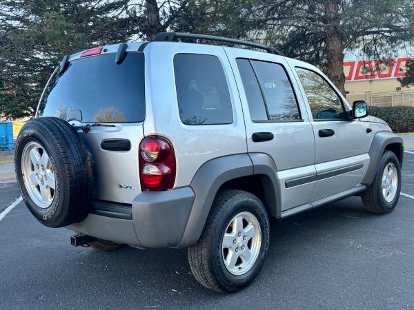 05 jeep liberty low miles - $6,500 (Albuquerque)63470241521795123