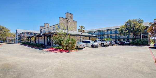 $356 Studio 1/BA, Free basic cable TV, Located in Houston63906677105026123