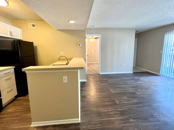 $1,449 / 2br - Apartment Special $1449 (791 sq. ft.) TOUR NOW!!! (Lutz)63976138112898120