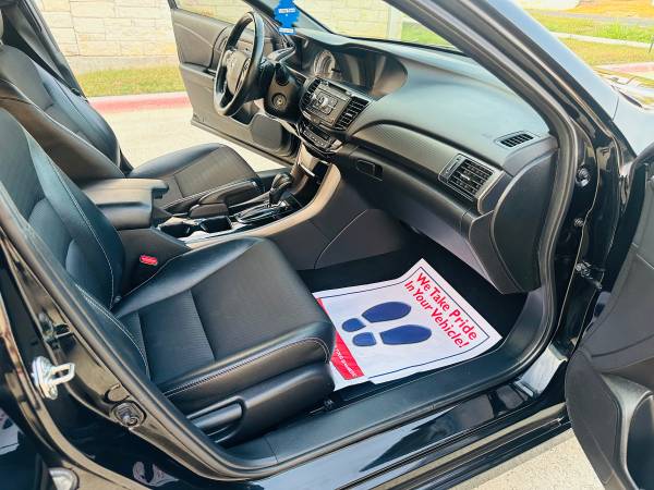 2016 Honda Accord Sport Sedan 4D, único dueño, bajos kilómetros - $12,999 (Austin (Sur))63439756321537124