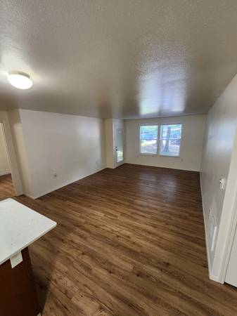 $1,999 / 2br - 🏡 2 habitaciones / 2 baños – Plano de piso Mackenzie | Apt 105 | $1,999 (Hillsboro)63820824366465123
