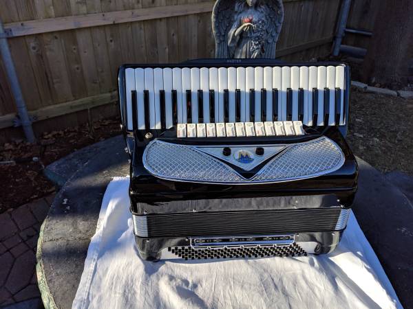 Morbidoni Accordion 1