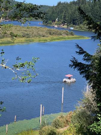 $625,000 / 4br - 2ft2 - Seeking 1031 Exchange- Your Corvallis for my Lakefront (Corvallis, OR)63624697381761122