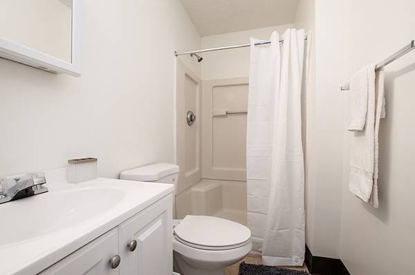 Flat Screen TVs, Studio 1ba, Birmingham AL 1