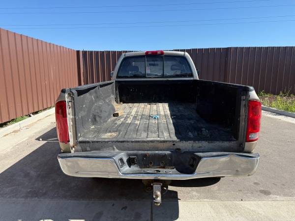 LEA EL ANUNCIO POR FAVOR!!! 2004 Dodge Ram 2500 SLT 5.9 6 cilindros DIÉSEL con 267 mil millas - $3,500 (ARVADA)63612320738305124